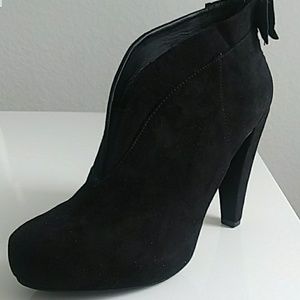 Guess booties boots suede velvet 8.5